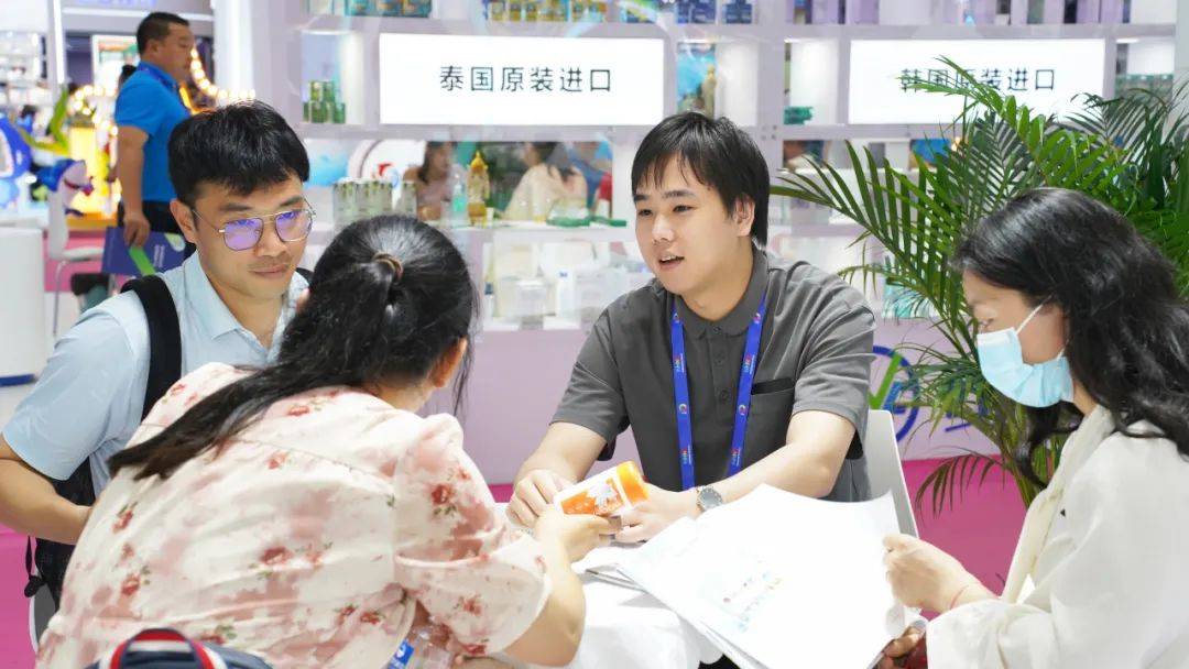 REAPS瑞普斯闪耀NHNE盛会，AI智能众筹供应链成焦点 